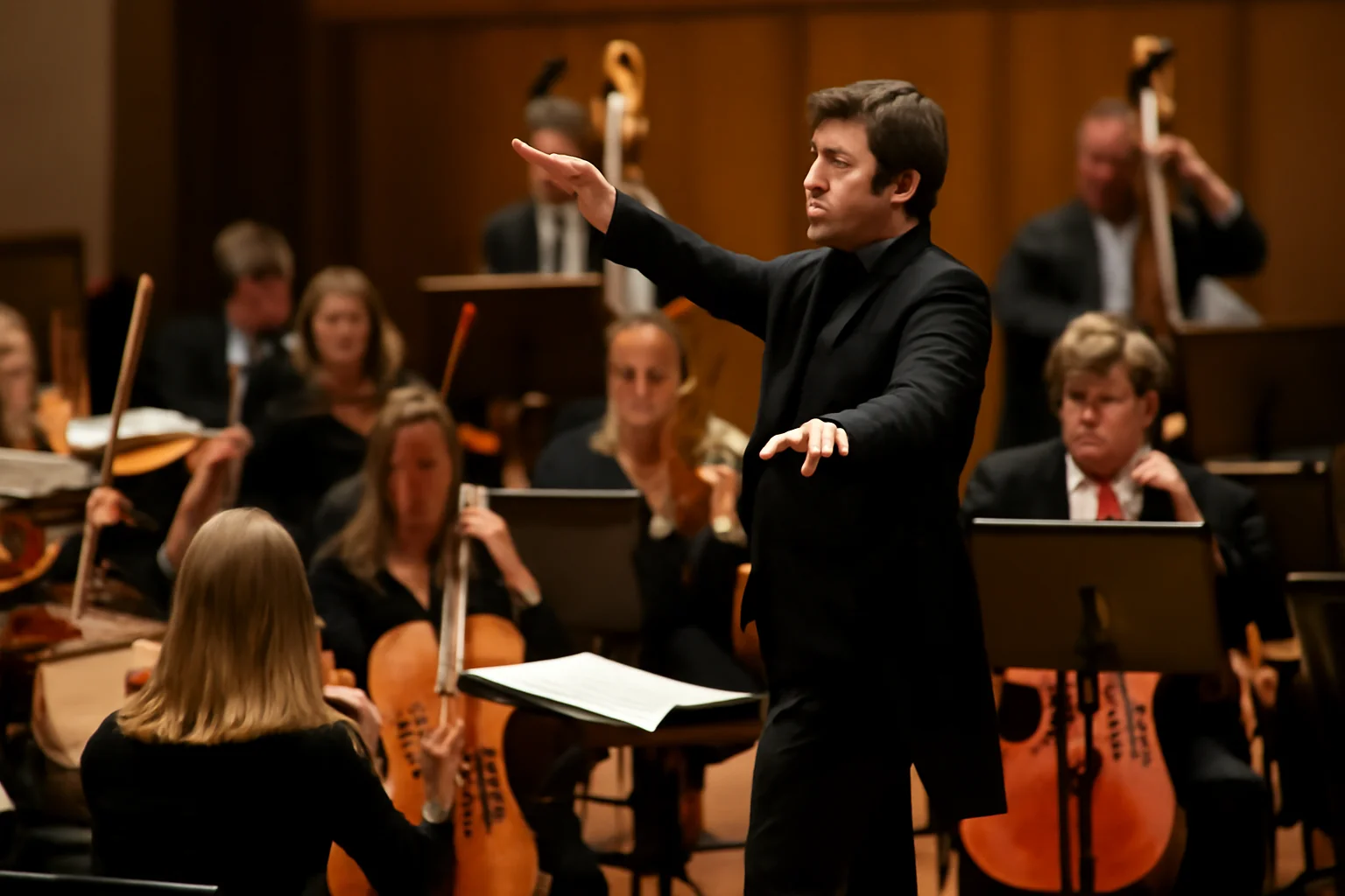 Cristian Măcelaru și Orchestra WDR din Köln aduc emoția Festivalului George Enescu la Cluj, pe 2 septembrie, la Auditorium Maximum