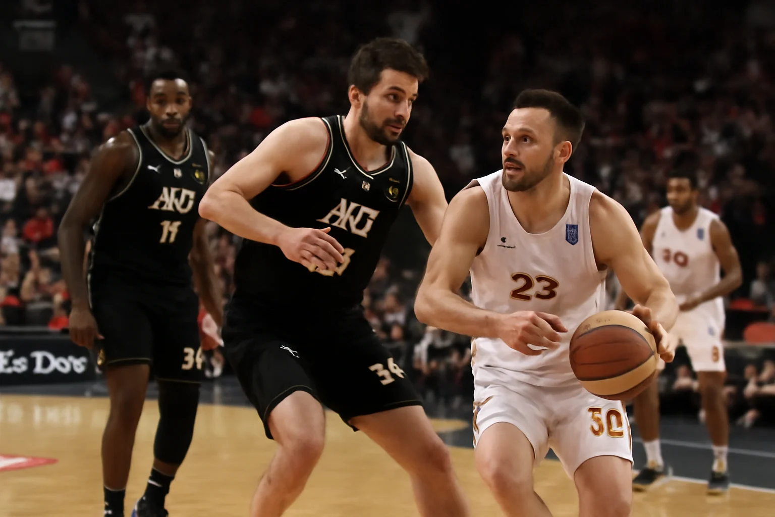 U-BT Cluj pierde la limită în EuroCup, înfrângere în Polonia la un punct diferență.